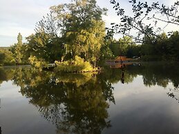 Au Fil de L'eau