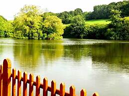 Au Fil de L'eau