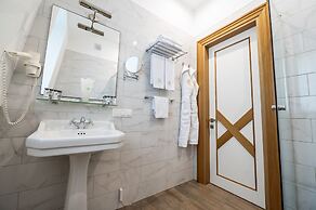 Wall Street Maestro