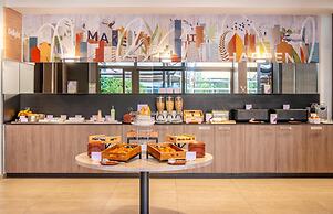 Spark by Hilton Lyon Park Saone
