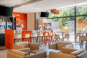 Spark by Hilton Lyon Park Saone