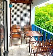 Bananaquit Apartments