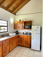 Bananaquit Apartments