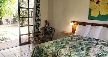 Bananaquit Apartments