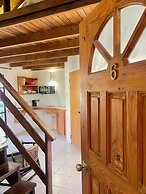 Bananaquit Apartments