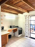 Bananaquit Apartments