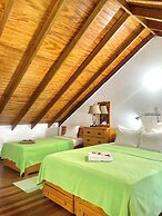 Bananaquit Apartments