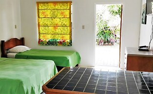 Bananaquit Apartments