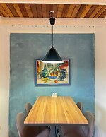 Bananaquit Apartments