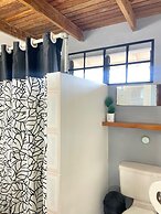 Bananaquit Apartments