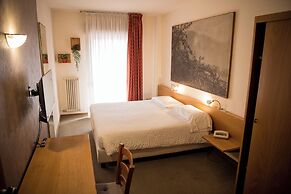 Hotel Rendez Vous