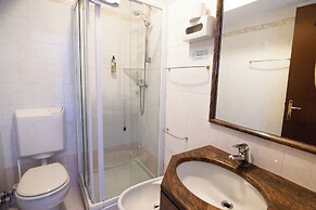 Hotel Rendez Vous