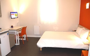 Montempô Apparthôtel Paris Vélizy