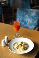 Sandal Suites Op. by Lemon Tree Hotels