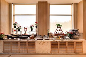 Sandal Suites Op. by Lemon Tree Hotels