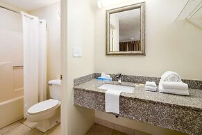 Americana Inn, a Travelodge by Wyndham