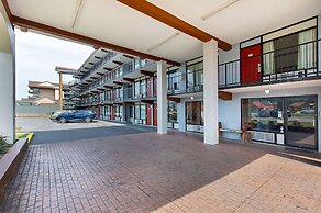 Americana Inn, a Travelodge by Wyndham