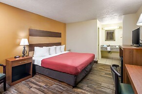 Americana Inn, a Travelodge by Wyndham