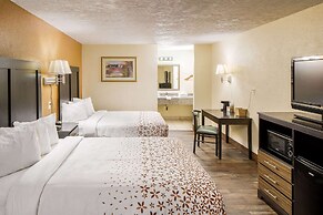 Americana Inn, a Travelodge by Wyndham