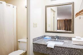 Americana Inn, a Travelodge by Wyndham