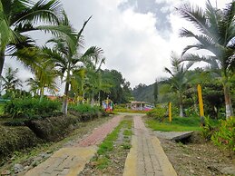 Cabañas y Flores Finca Hotel