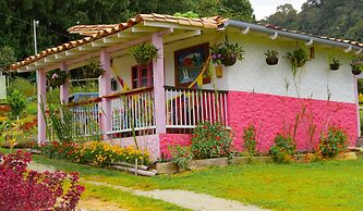 Cabañas y Flores Finca Hotel