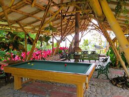 Cabañas y Flores Finca Hotel