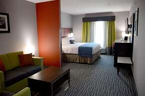 Del-Mar Airport Inn & Suites