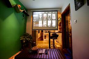 JY Distributed Theme Hotel Apartment