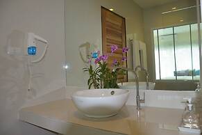 Southgate Residence Hotel