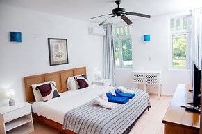 El Pelicano Apart-Hotel