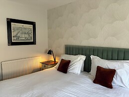 Hatherley Manor Hotel & Spa