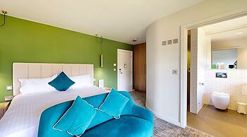 Hatherley Manor Hotel & Spa