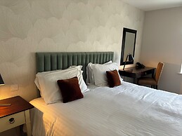 Hatherley Manor Hotel & Spa