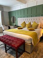 Hatherley Manor Hotel & Spa