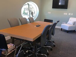 The Acorn Suites