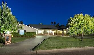 Latitude Adjustment By Signature Vacation Rentals