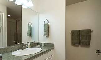 Latitude Adjustment By Signature Vacation Rentals