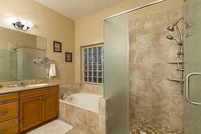 Hidden Oasis By Signature Vacation Rentals