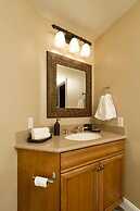 Hidden Oasis By Signature Vacation Rentals