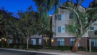 Heart of Phoenix By Signature Vacation Rentals