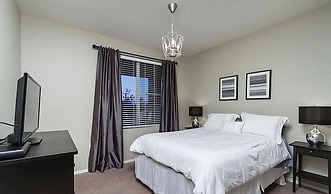 Heart of Phoenix By Signature Vacation Rentals