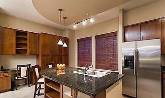 Glendale Getaway By Signature Vacation Rentals