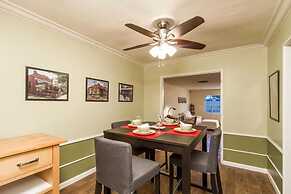 Encanto Bungalow By Signature Vacation Rentals