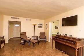 Encanto Bungalow By Signature Vacation Rentals