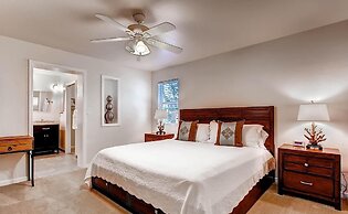 Bella Lincoln Estate Signature Vacation Rentals