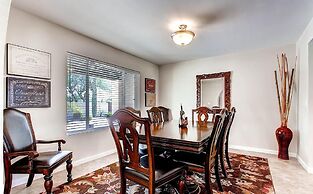 Bella Lincoln Estate Signature Vacation Rentals