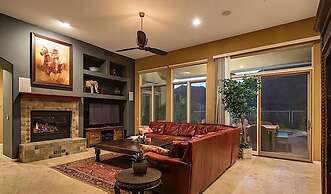 South by Southwest - Signature Vacation Rentals