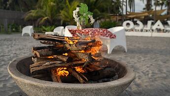 Izalco Hotel & Beach Resort