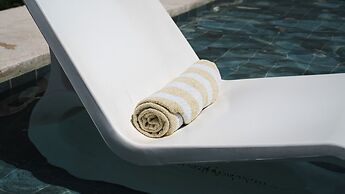 Izalco Hotel & Beach Resort